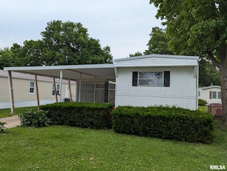 2133 Ennis Ln, Quincy, IL 62305