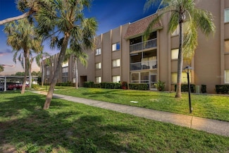 1540 Glen Oaks Dr E Unit B228, Sarasota, FL 34232