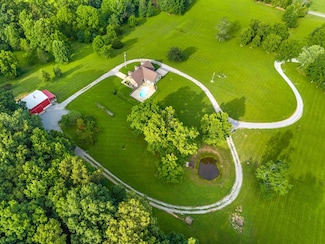 1012 Spring Creek Rd, Chapmansboro, TN 37035