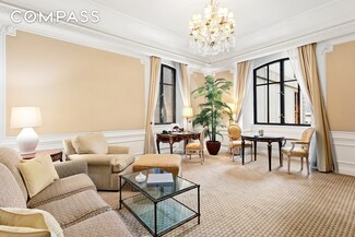 2 E 55th St Unit 1118, New York, NY 10022