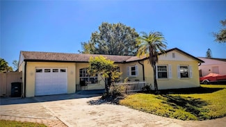 3405 Highland Ave W, Bradenton, FL 34205