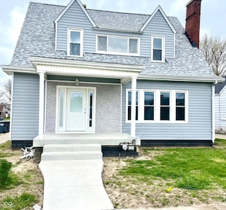 902 E 31st St, Anderson, IN 46016