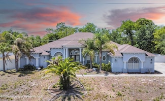 7285 Nightwalker Rd, Weeki Wachee, FL 34613