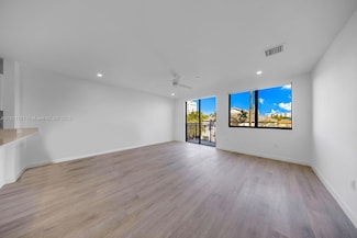 20 NE 19th Ave Unit 210, Pompano Beach, FL 33060