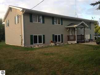 10200 W Jackson Rd, Riverdale, MI 48877