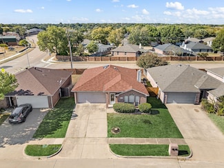 5603 Alicante Dr, Arlington, TX 76017