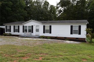 164 Zircon Dr, Statesville, NC 28625