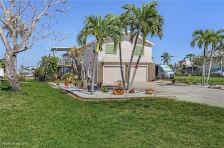 3374 York Rd, Saint James City, FL 33956