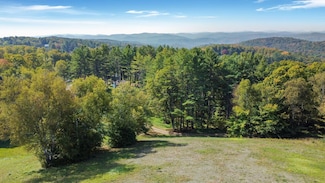 2575 Dairy Hill Rd, Royalton, VT 05068