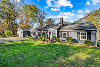 779 Summer Hill Rd, Madison, CT 06443