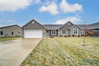 1064 White Birch Dr, Findlay, OH 45840