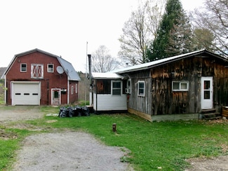 1996 North Rd, East Fairfield, VT 05448