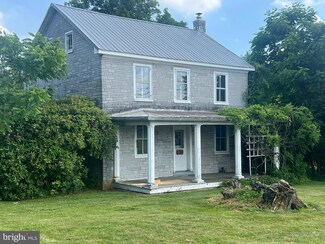 121 W Branch Rd, Barto, PA 19504