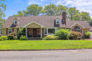10 Ithaca Ave, Oceanport, NJ 07757