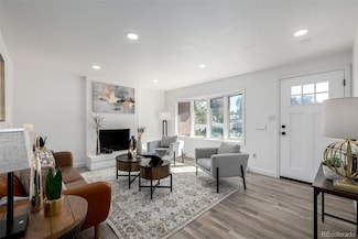 11087 Montview Blvd, Aurora, CO 80010