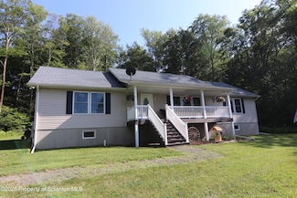 175 Victory Ln, Dalton, PA 18414