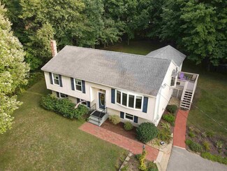 4 Shirley Way, Litchfield, NH 03052