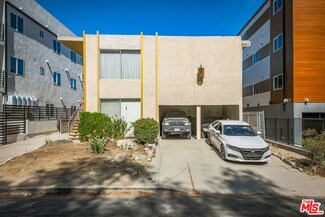 22731 Del Valle St, Los Angeles, CA 91364