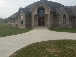 5616 Hidden Valley Rd, Russiaville, IN 46979