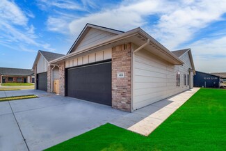 438 W Long Path Ct, Goddard, KS 67052