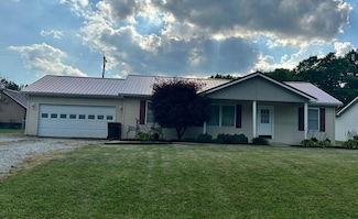 135 Roundhouse Cir, Georgetown, OH 45121