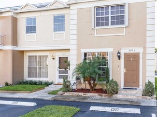 2905 Dorchester Ln, Hollywood, FL 33026