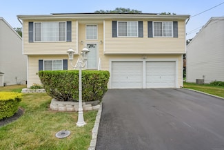 4 Russo Terrace, New Haven, CT 06513