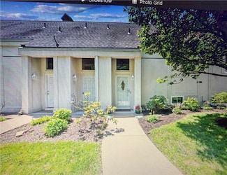 8 Ridgemead Fields Dr Unit D8, Verona, PA 15147