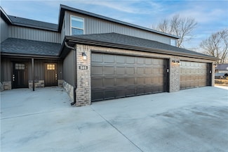 505 W Arkansas St, Gentry, AR 72734