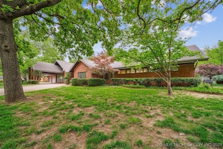 3219 S Birmingham Ave, Tulsa, OK 74105