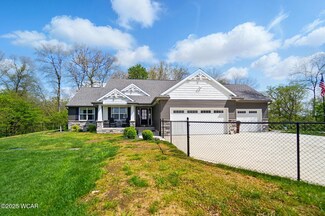 12307 Canning Factory Rd, Wapakoneta, OH 45895