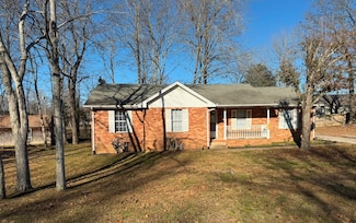 107 Red Oak Cir, Dickson, TN 37055