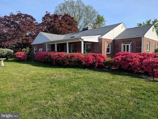 206 Wooddale Ave, New Castle, DE 19720