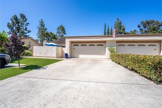 814 Cardamom Ct, Chula Vista, CA 91910