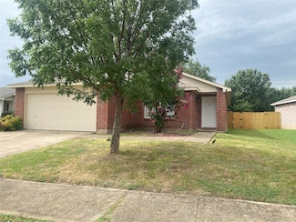 2224 Maple Dr, Little Elm, TX 75068