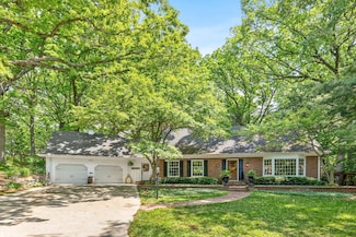 561 Sunrise Cir, Green Bay, WI 54302