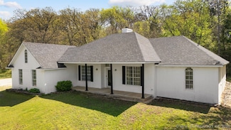 1832 Red Fox Rd, Durant, OK 74701