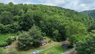 23 Crabapple Run Rd, Mannington, WV 26582