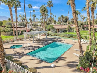 41930 Largo, Palm Desert, CA 92211