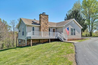 1112 Ridgecrest Dr, Vinton, VA 24179