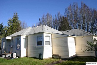 1040 Spruce St NE, Salem, OR 97301