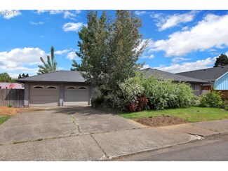 710 Janus St, Springfield, OR 97477