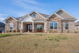 210 Brier Estate Dr, Meridianville, AL 35759