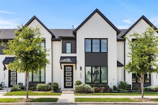 7637 Reis Ln, North Richland Hills, TX 76182