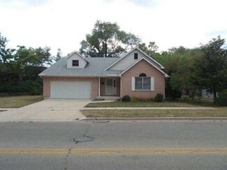 1027 Charlesworth Ave, Joliet, IL 60432