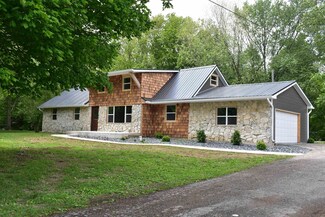 7241 E 325 S, Bringhurst, IN 46913