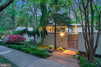 7802 Davenport St, Alexandria, VA 22306