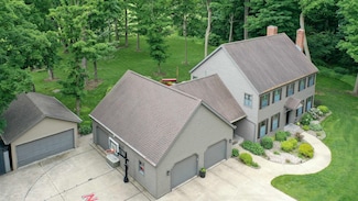 8404 Clayton Ave, Neenah, WI 54956
