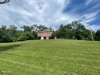 1194 River Rd, Schodack Landing, NY 12156