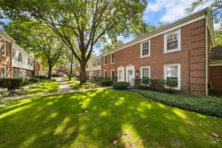 1531 Pebblecreek Dr Unit 95, Glenview, IL 60025